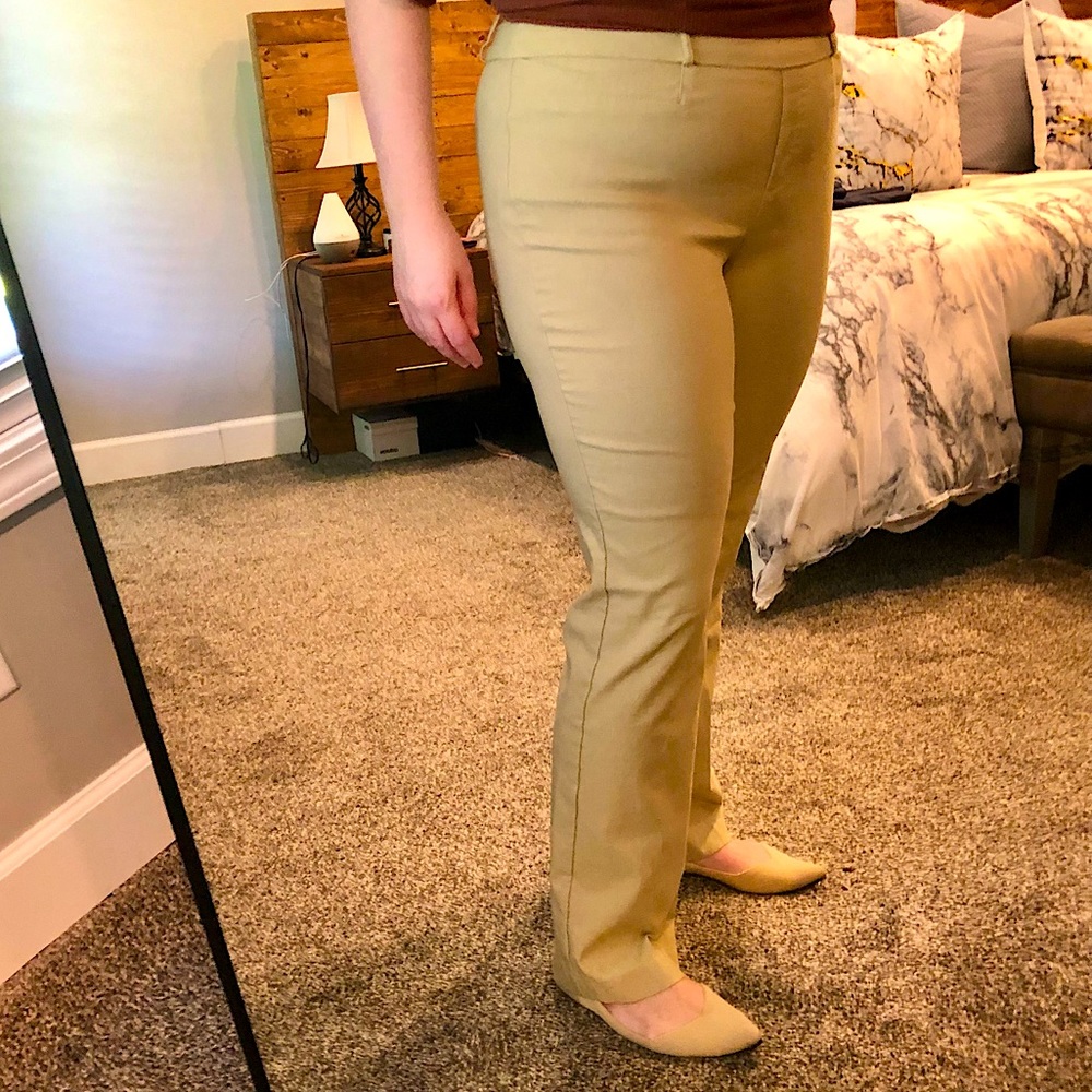 Rekucci Women's Bootcut Stretch Pants - Size 14 - Khaki